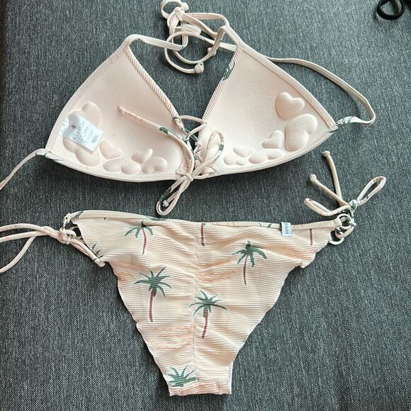 NWOt Body Glove Palm Print Bikini - Peach and Green - Picture 3 of 3